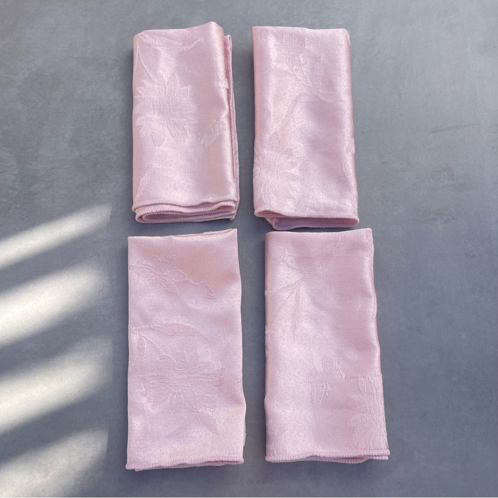 Pink Spring Napkin Set - Picture 4 of 10
